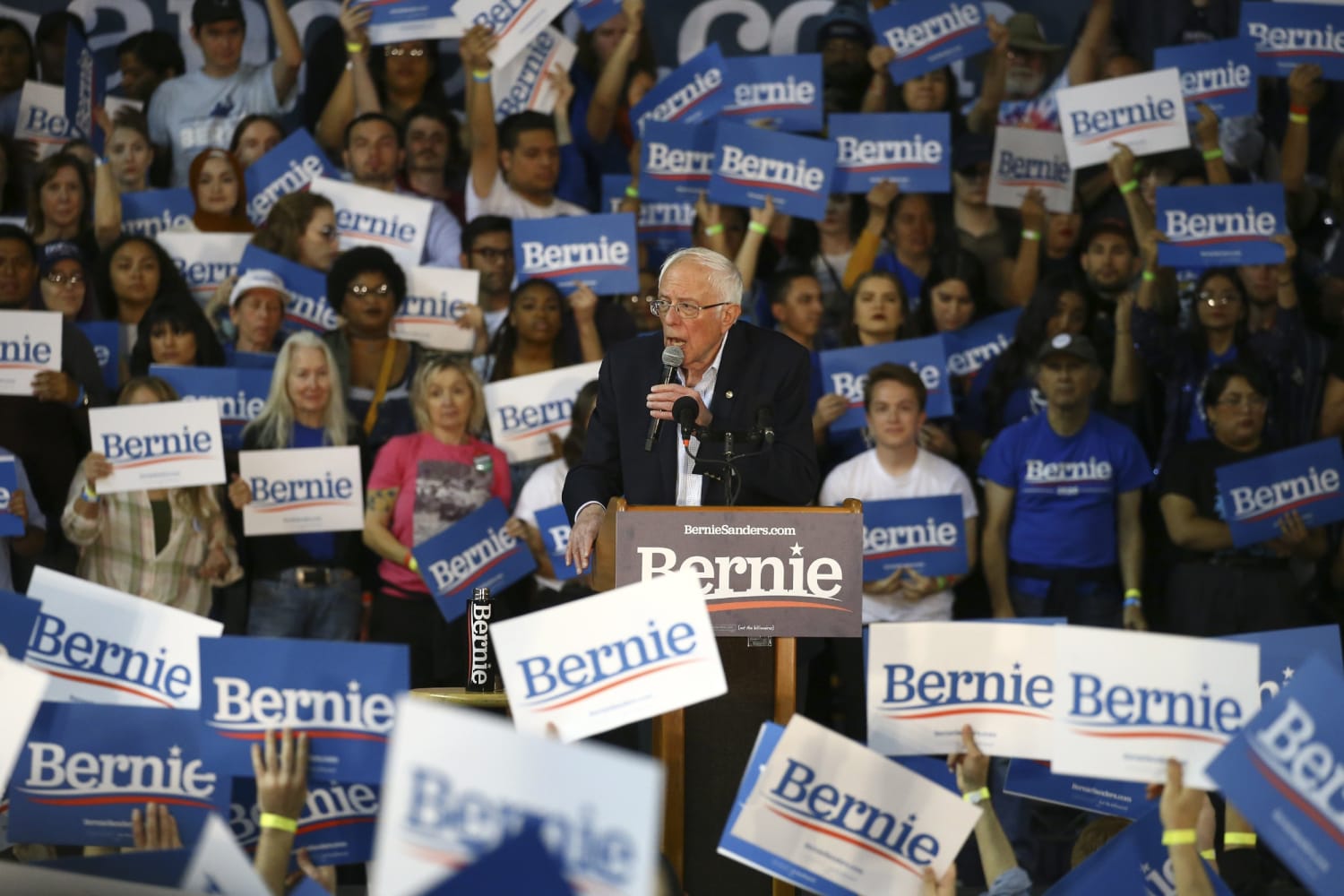 Bernie sanders publicly humiliates candidates