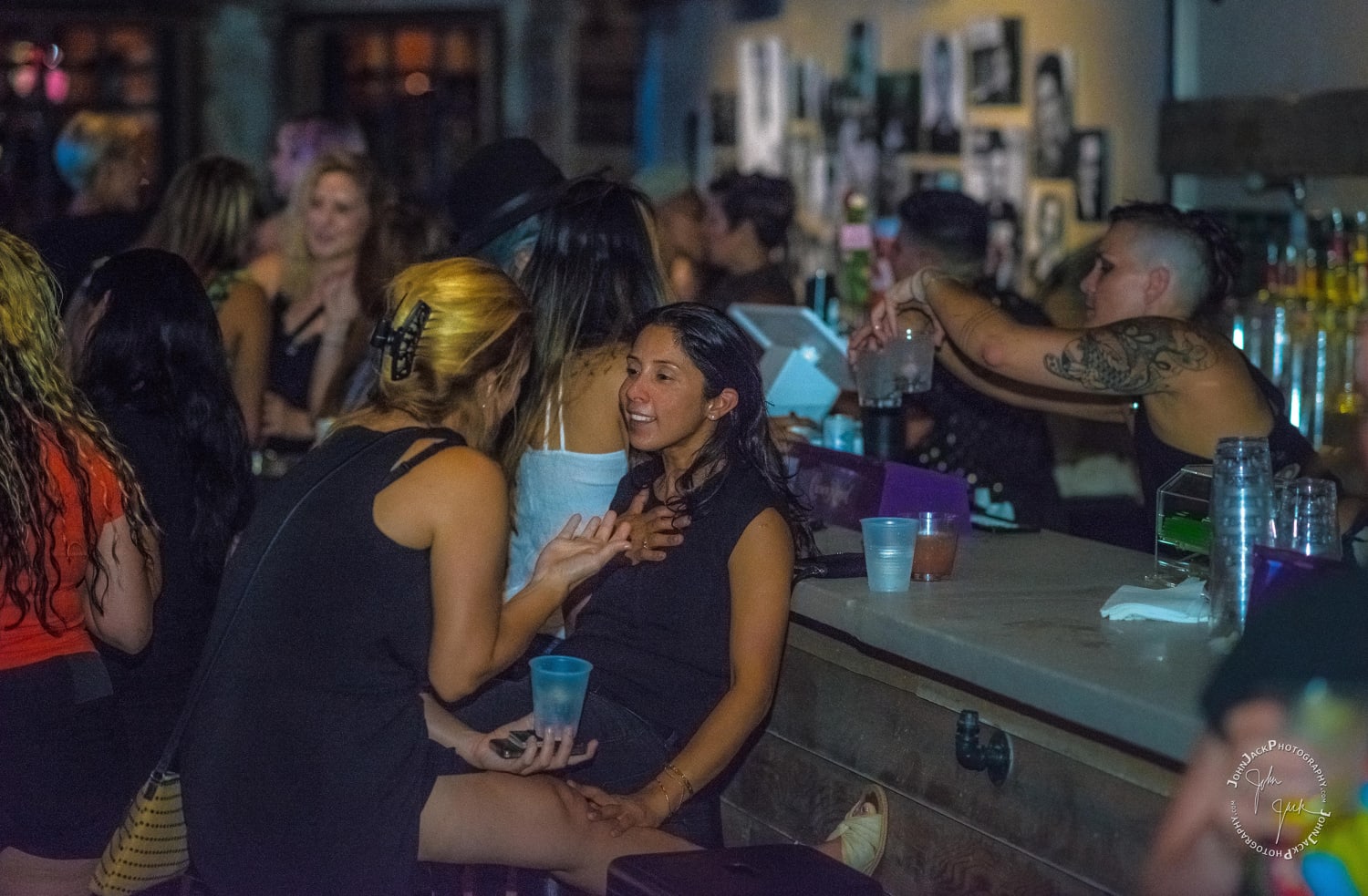 Лесбиянки из Лос-Анджелеса занимаются сексом в День независимости