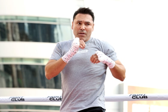 Oscar De La Hoya Hospitalized With Covid Withdraws From Vitor Belfort