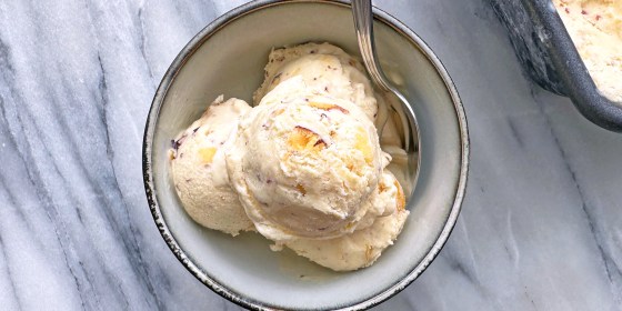 No Churn Peach Ice Cream Recipe