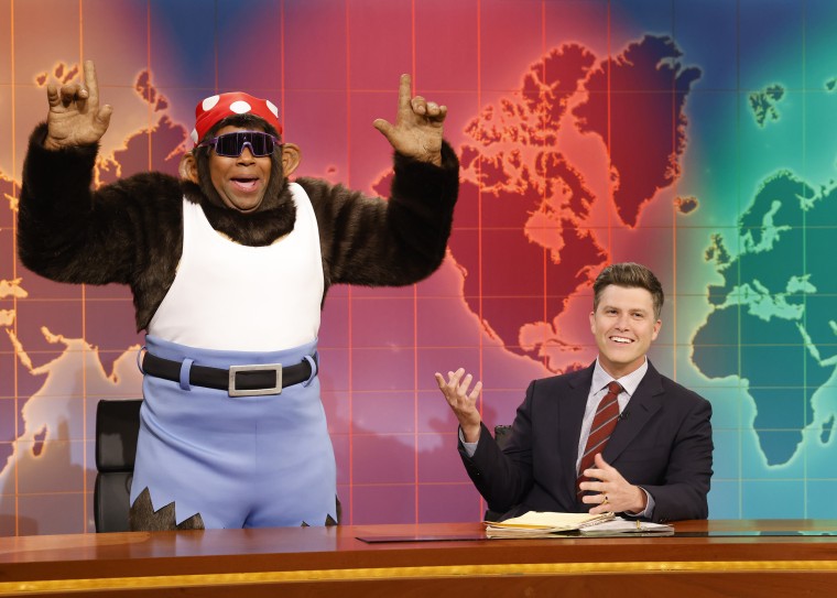 Kenan Thompson Joins Weekend Update As Disgruntled Funky Kong