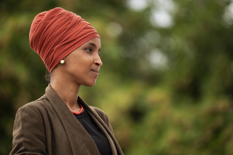 Rep Ilhan Omar Wins Minnesota S 5th Congressional District Primary In