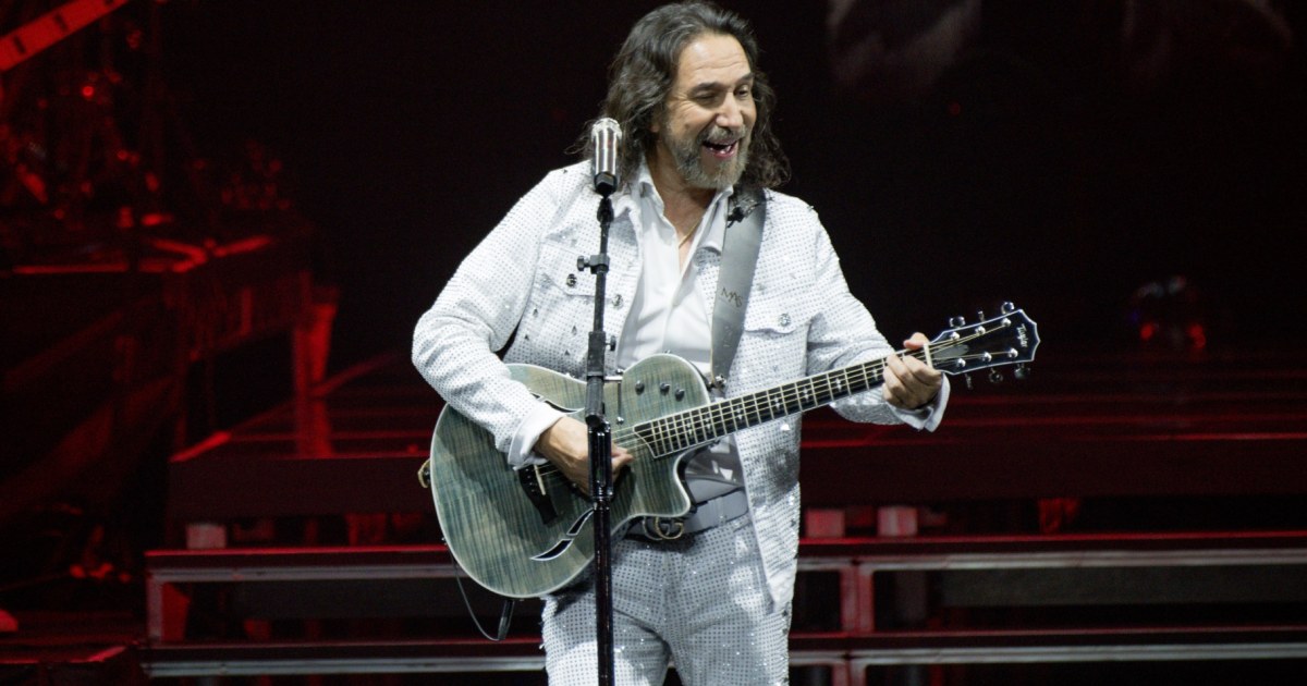 Marco Antonio Solís canta un clásico con sus hijas Mar y Alison