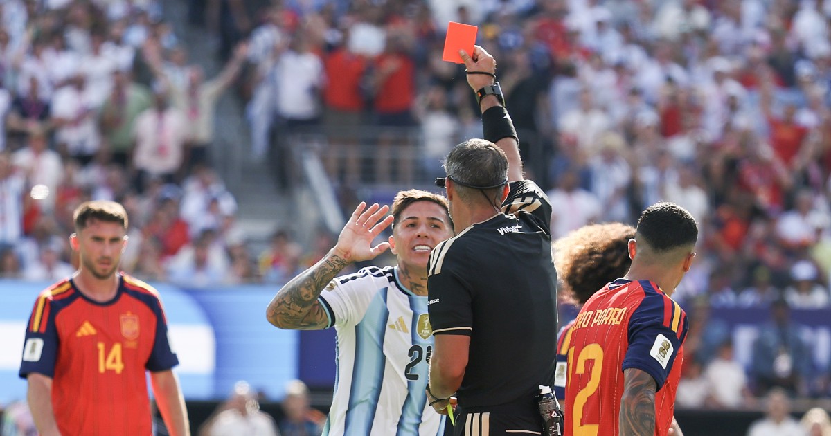 A World Cup known for officiating controversy ends with Argentina seeing red - NBC News thumbnail
