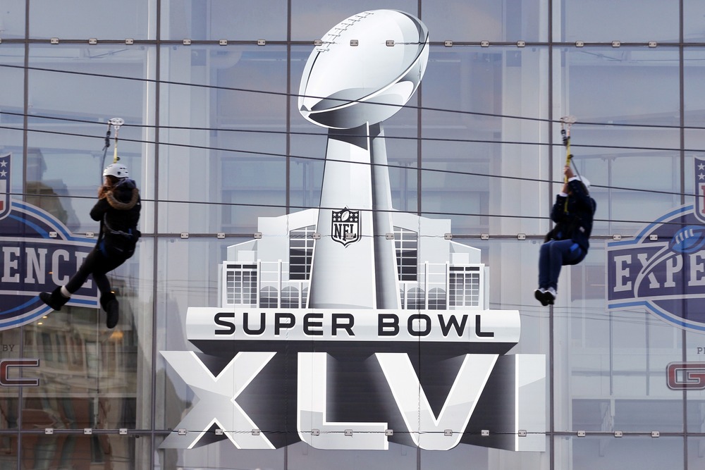 How much pro athletes earn in the Super Bowl and World Series