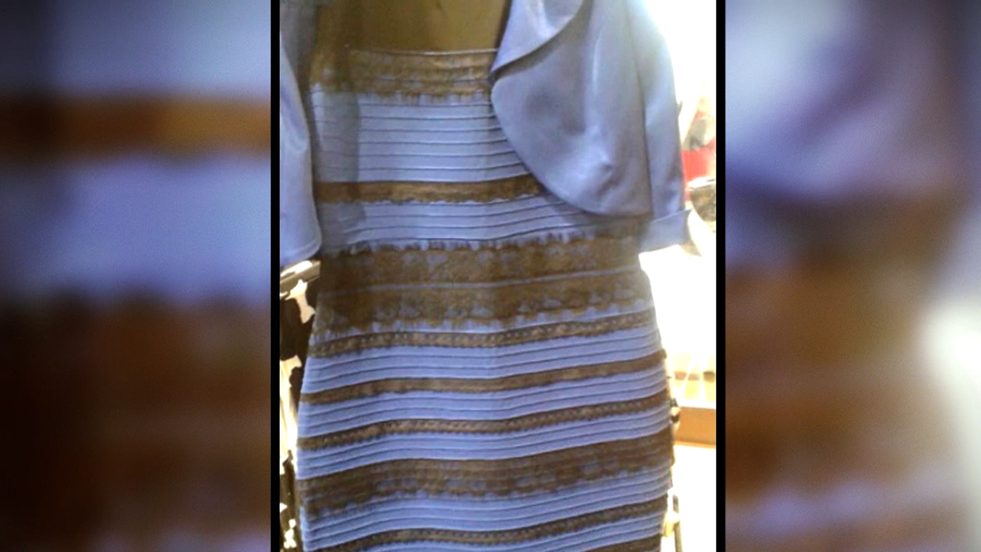 Почему платье разного цвета