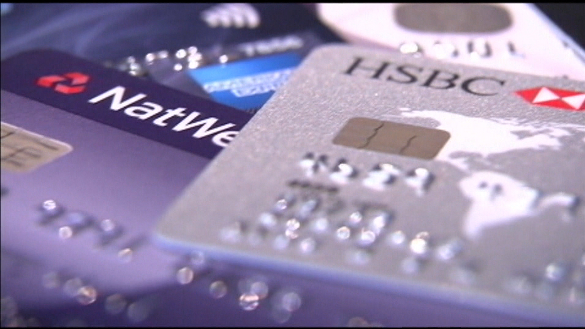 Cybercrime and credit cards. Credit card data. безопасность электронных денег. банковская карта scam. Credit cards which are usable world-wide.