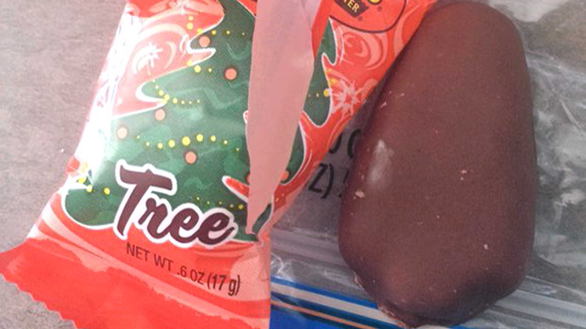 The Neighbor Gift Everyone Wants: Reese's Trees - Crazy Little Projects
