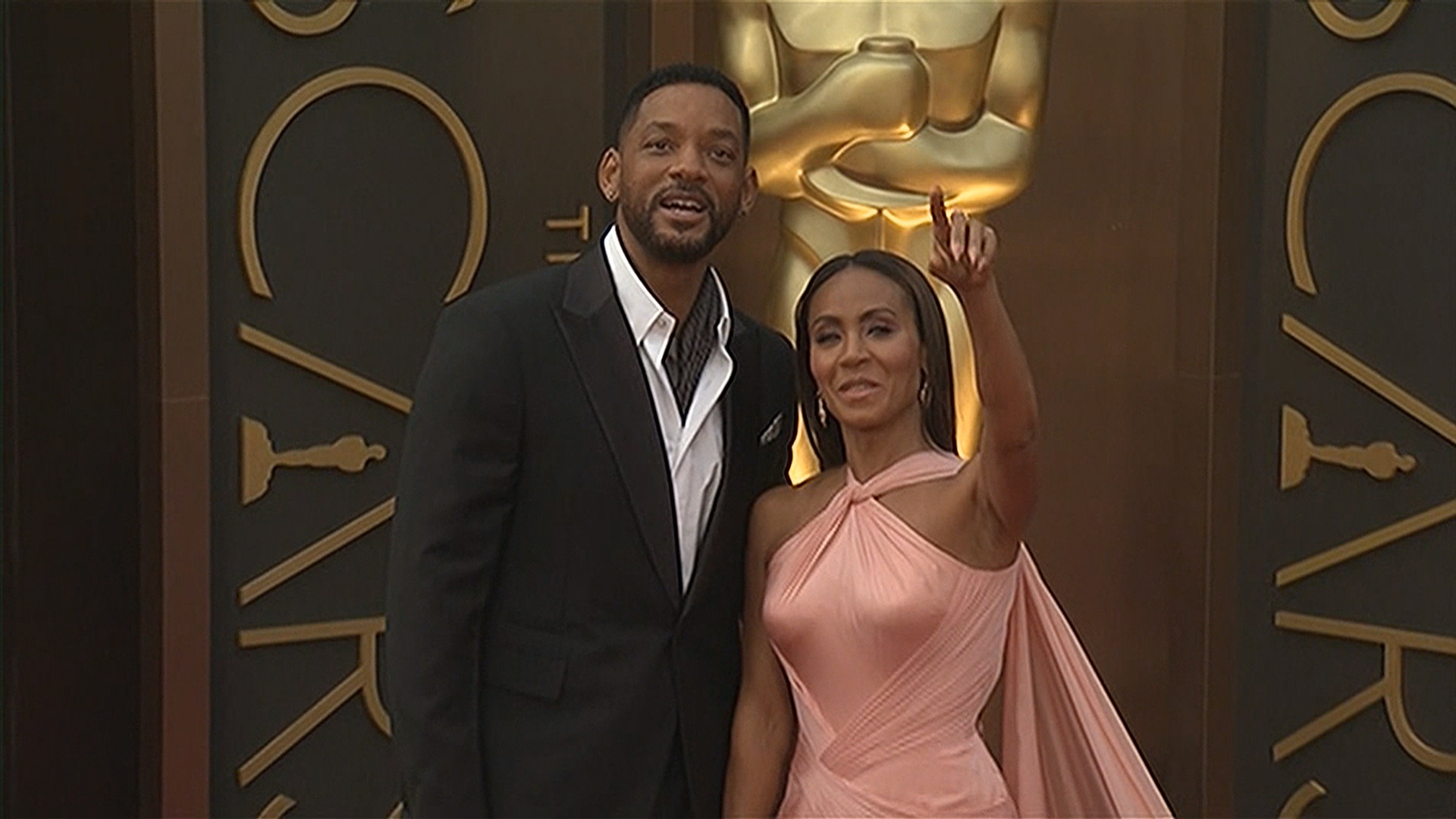 Jada Pinkett Smith calls for Oscars boycott.