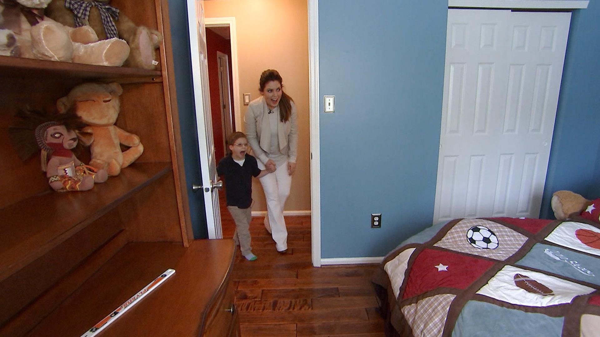 Bobbie Thomas surprises mom and son with room makeover.