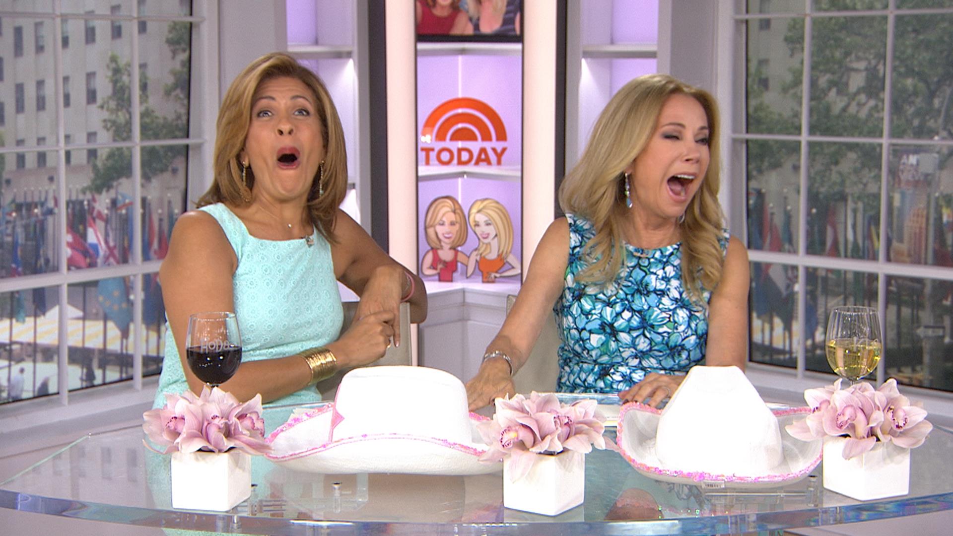 KLG, Hoda: 10 percent of people check phone during sex