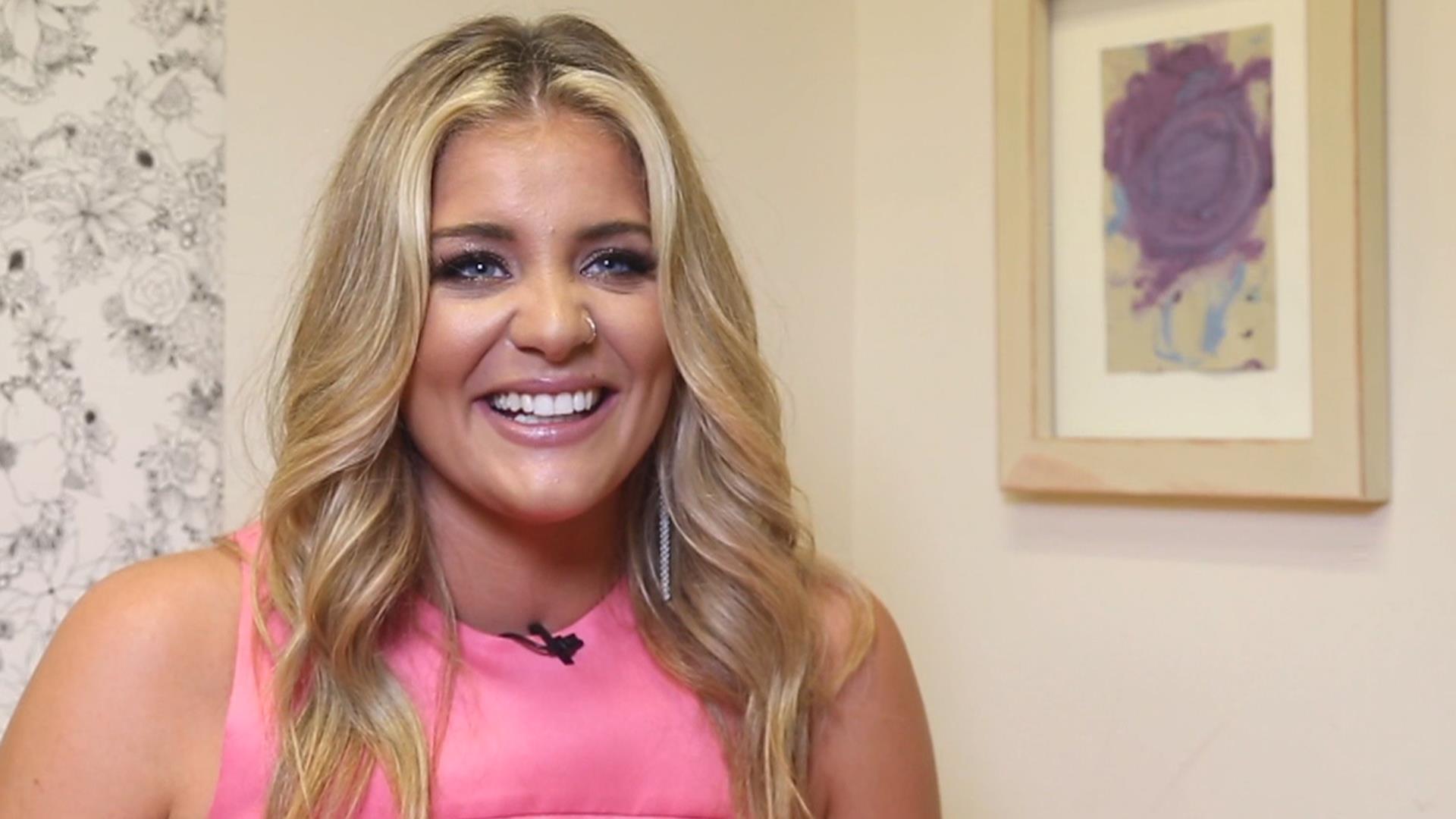 “American Idol” alum and country music star Lauren Alaina shares why she lo...