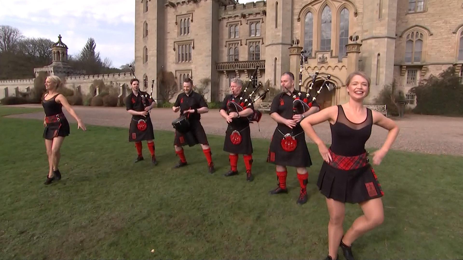 Watch the Red Hot Chili Pipers play bagpipes live in Scotland.