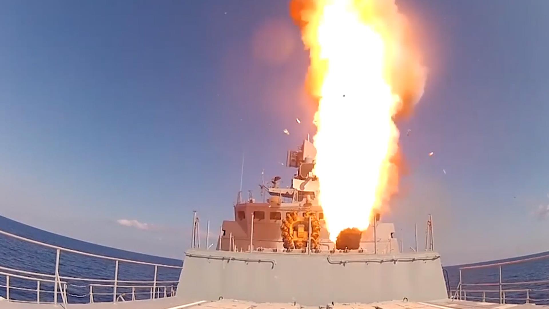 Russia Fires Cruise Missiles At ISIS Targets In Syria