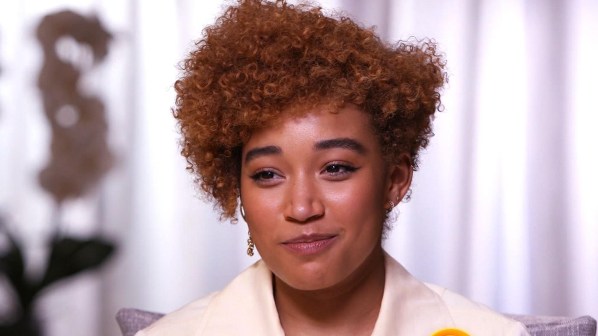 How does sza pronounce her name
