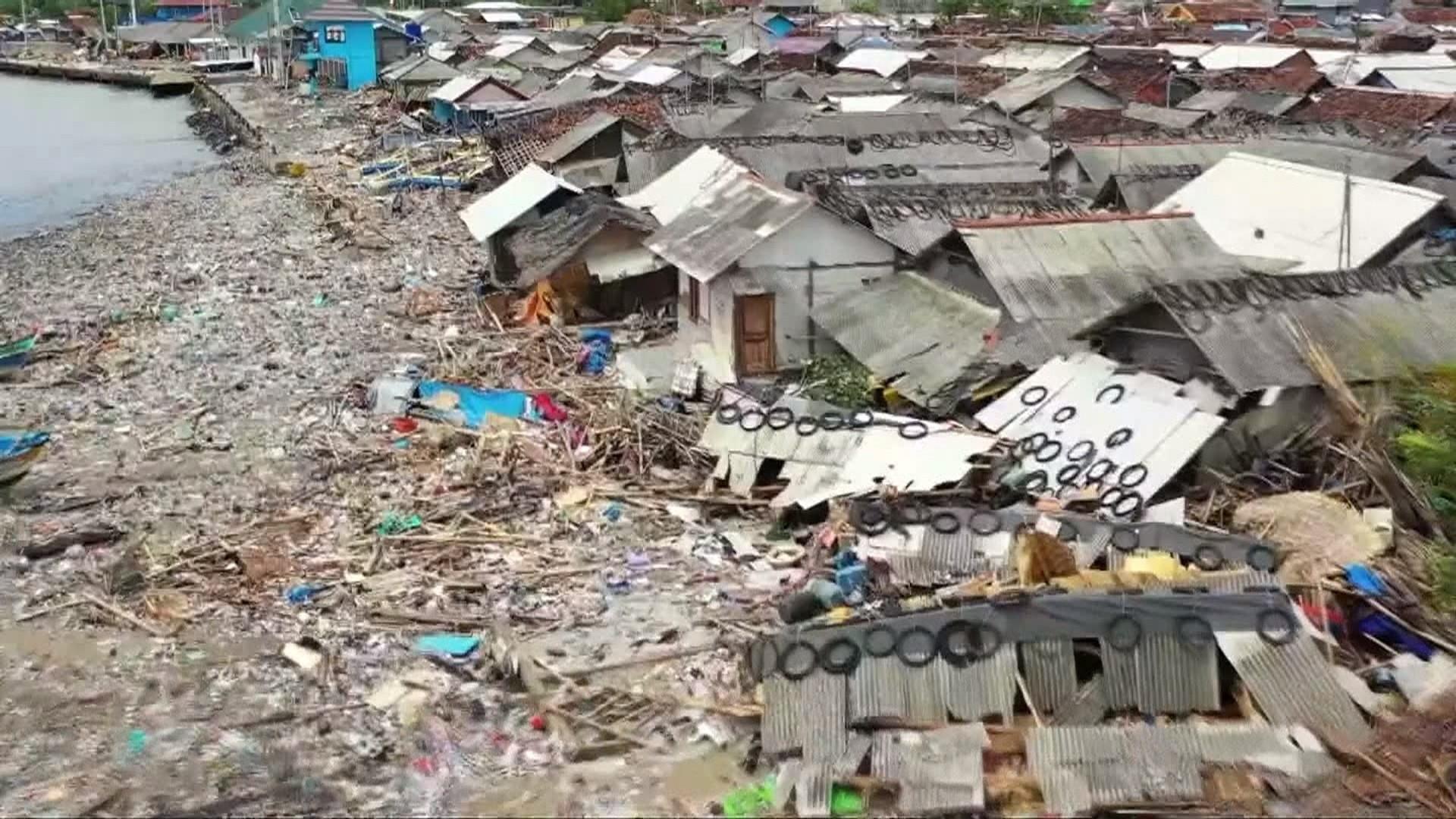 ЦУНАМИ на филиппинских островах в 2013 году