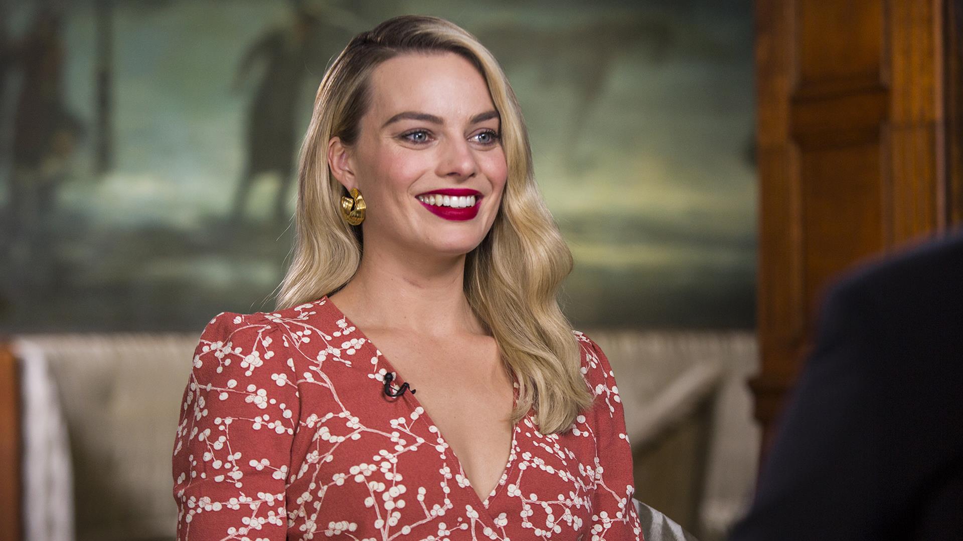 Кто озвучивает марго робби. Марго Робби. Марго Робби 2023. Margot Robbie 2022. Марго Робби Барби.