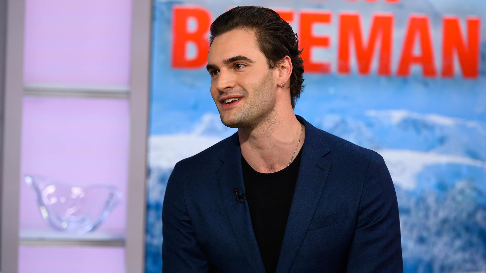 English actor Tom Bateman sits down with Kathie Lee and Hoda to talk about ...