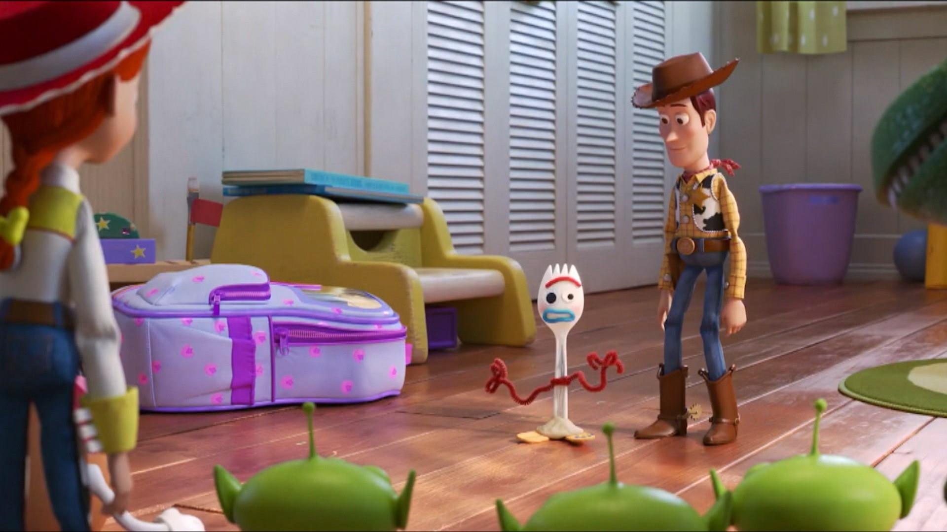 Toy Story 4: Woody Finds a New Friend in First Official Trailer