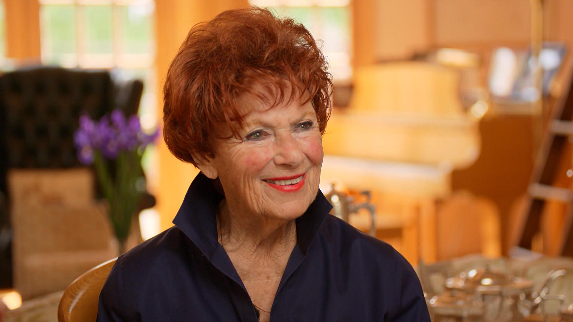 Happy Days' star Marion Ross invites TODAY into her home.
