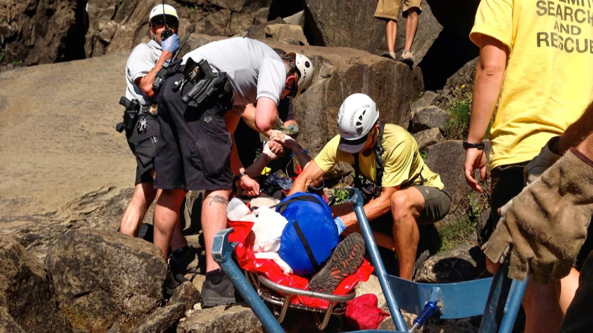 Yosemite Falls Death 2022(02)