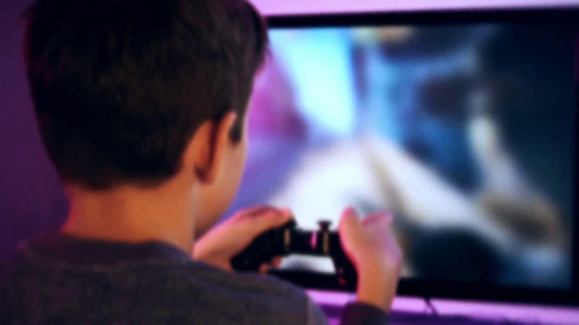 Sextortion: Predators targeting kids in video game chatrooms