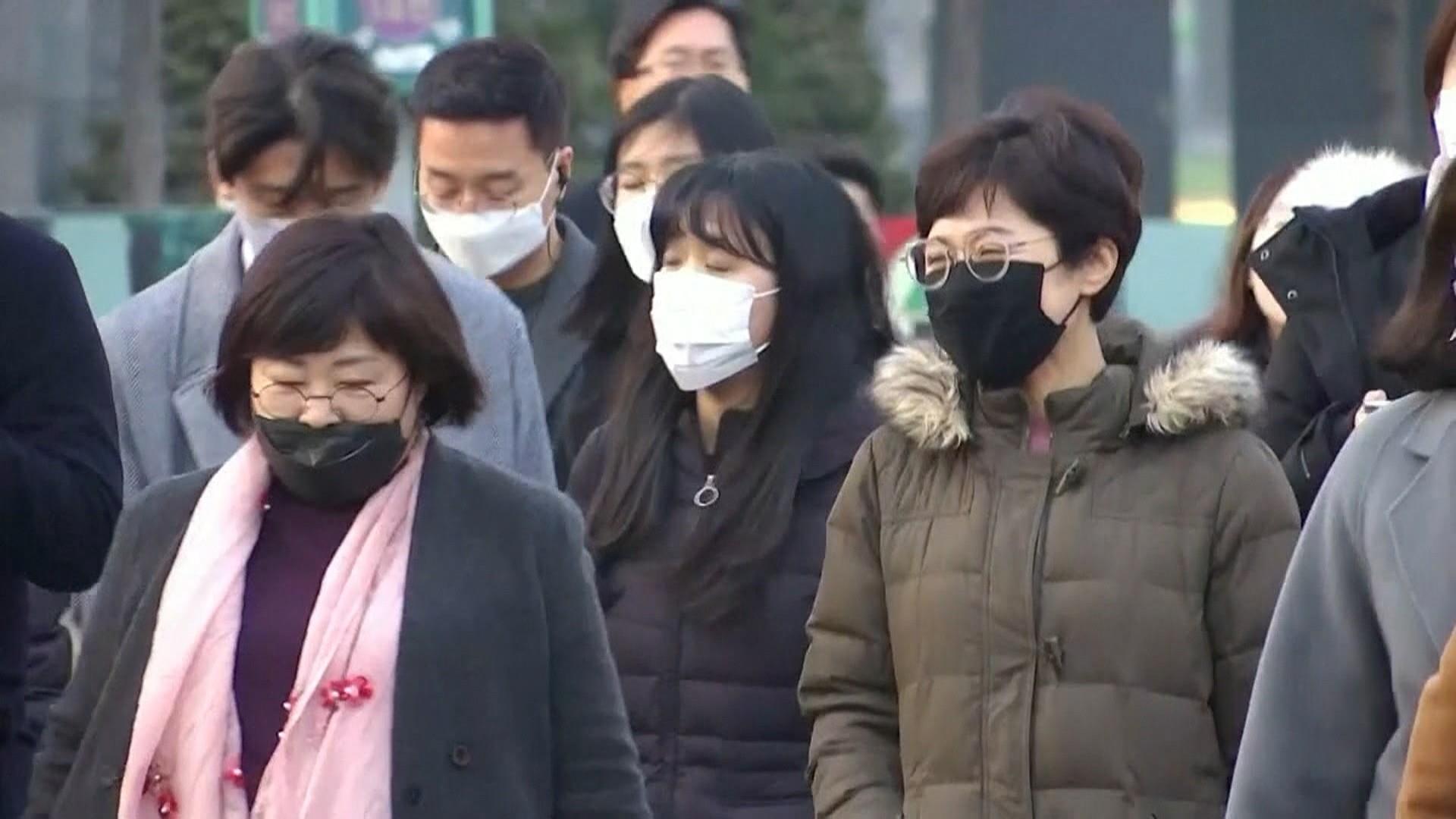 Корейцы в Зените. Ходят ли корейцы в масках. Crime situation in South Korea.