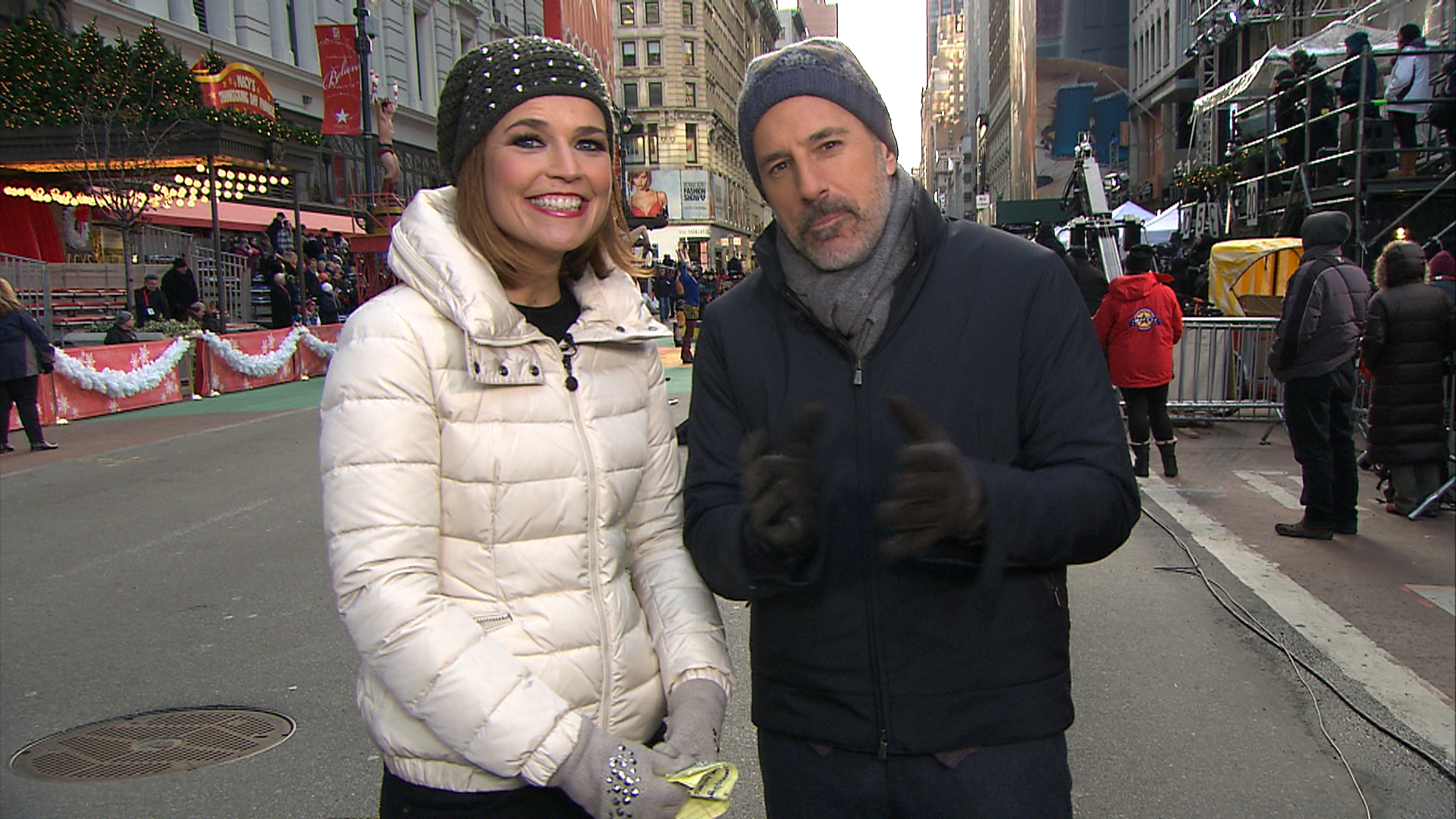 Broadway and balloons light up Macy's parade