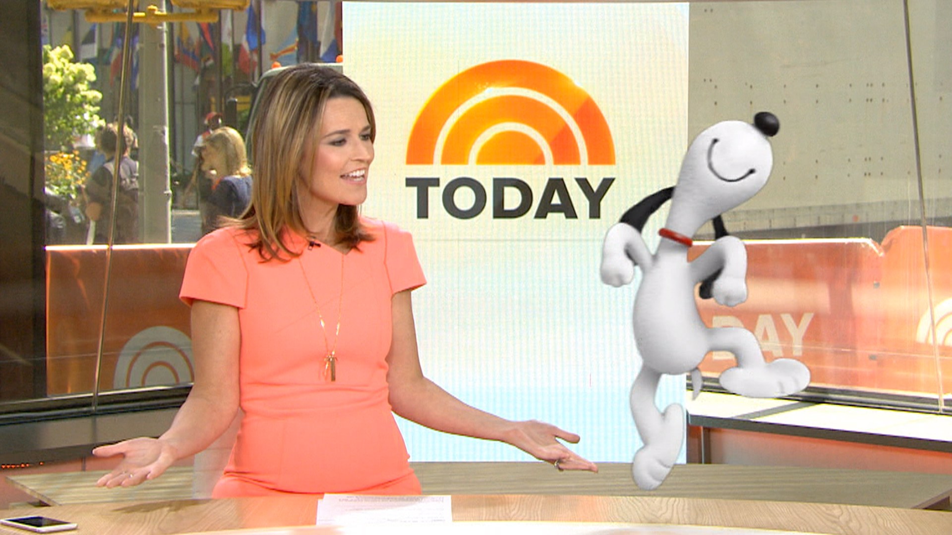 https://media-cldnry.s-nbcnews.com/image/upload/MSNBC/Components/Video/__NEW/tdy_tren_snoopy_150810.jpg