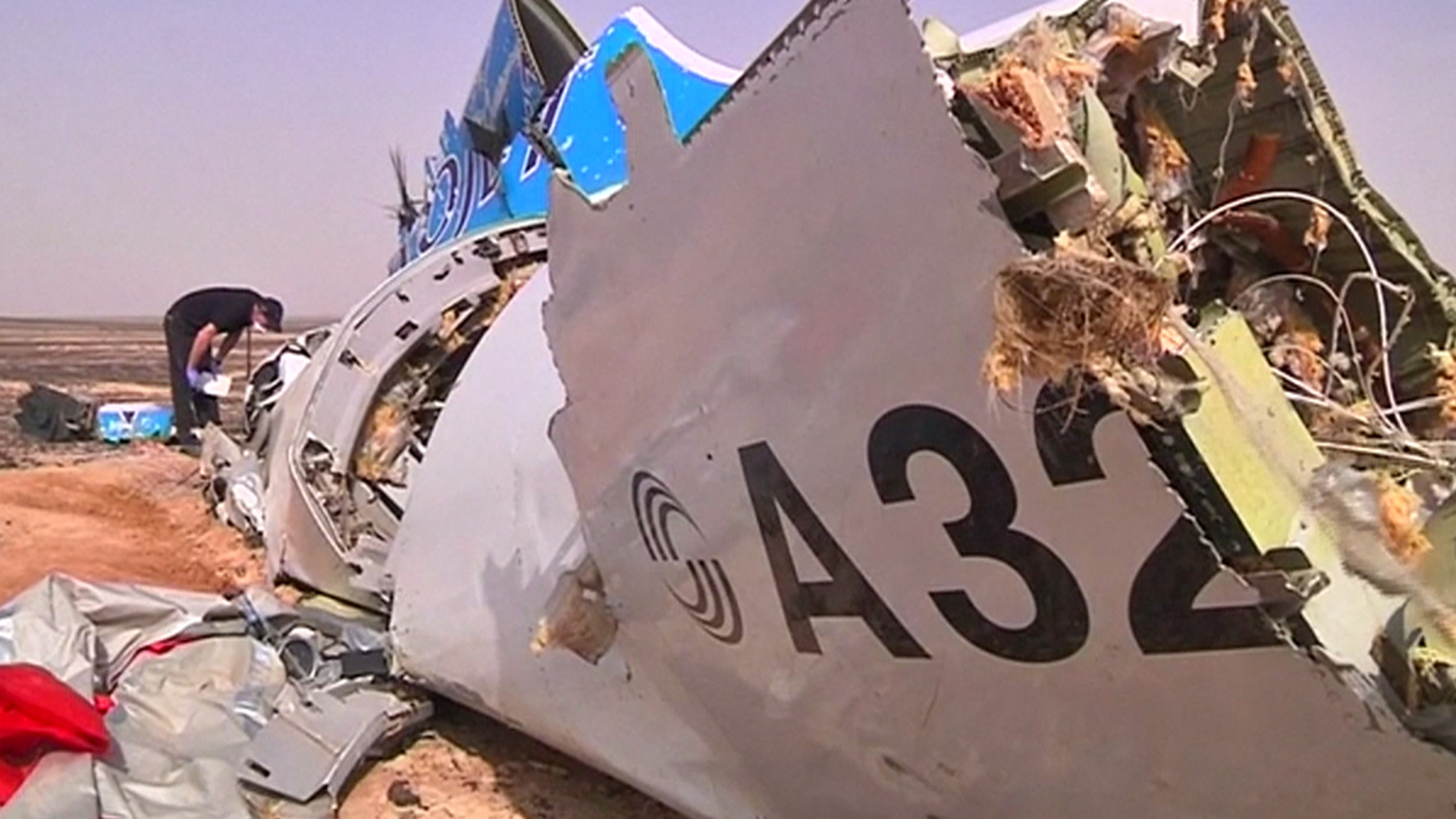 Авиакатастрофа шарм. Крушение Airbus a321 Египет. Катастрофа Аэробус 321 Египет. А321 над Синайским полуостровом. Катастрофа a321 над Синайским полуостровом.