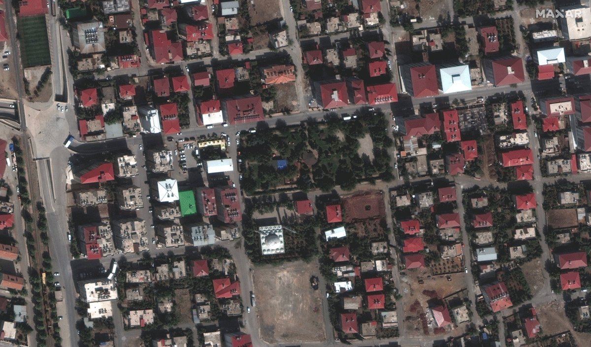 Satellite images of Islahiye, Turkey, on Oct. 4, 2022, and on Feb. 7, 2023.