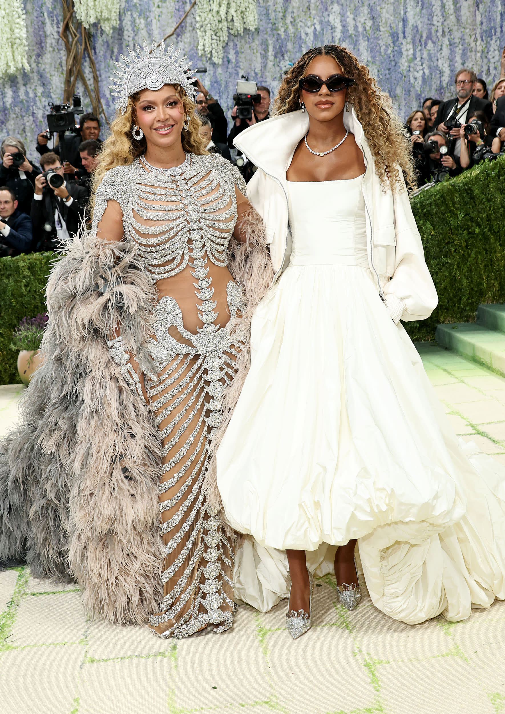 Met Gala 2026 Live Updates: Beyonc, Blue Ivy, Rihanna and More Looks From  Fashion's Biggest Night