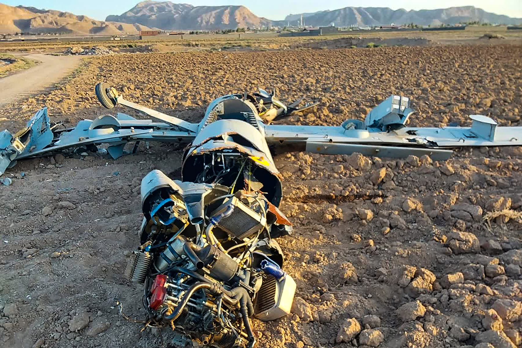 The wreckage of what the Iranian Army said is an armed Israeli Air Force Hermes drone