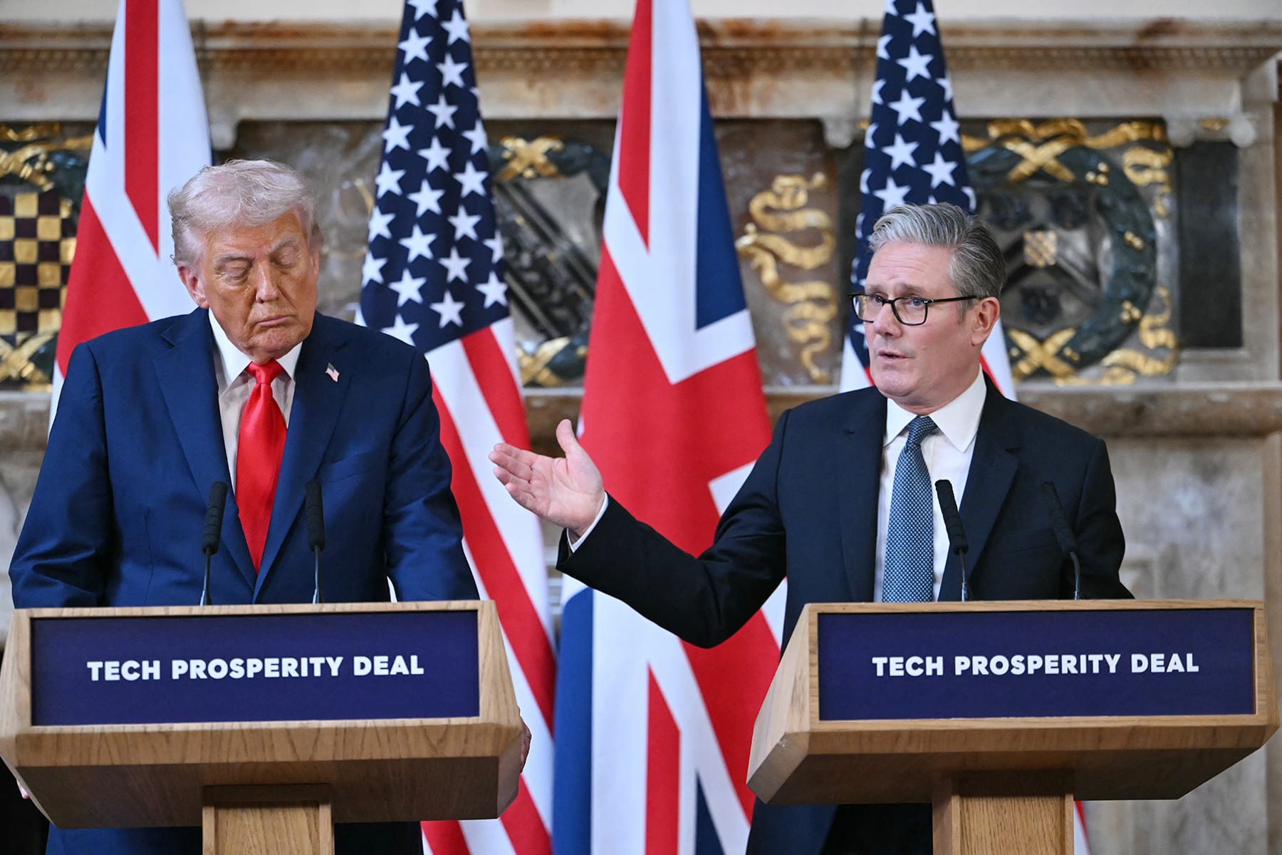 Britain's Prime Minister Keir Starmer and President Donald Trump at a joint press conference following their meeting at Chequers, in Aylesbury, central England, on September 18, 2025.