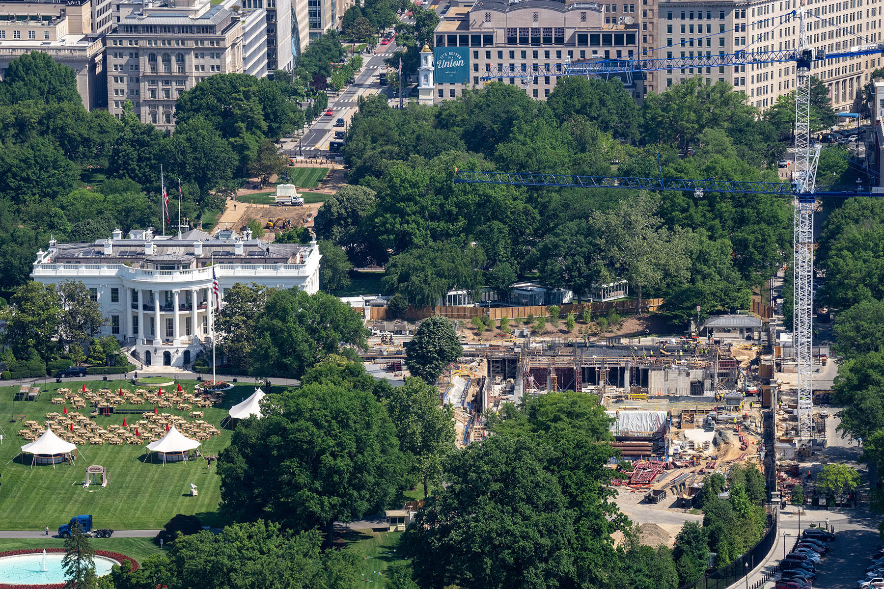 Work continues on the construction of the ballroom at the White House