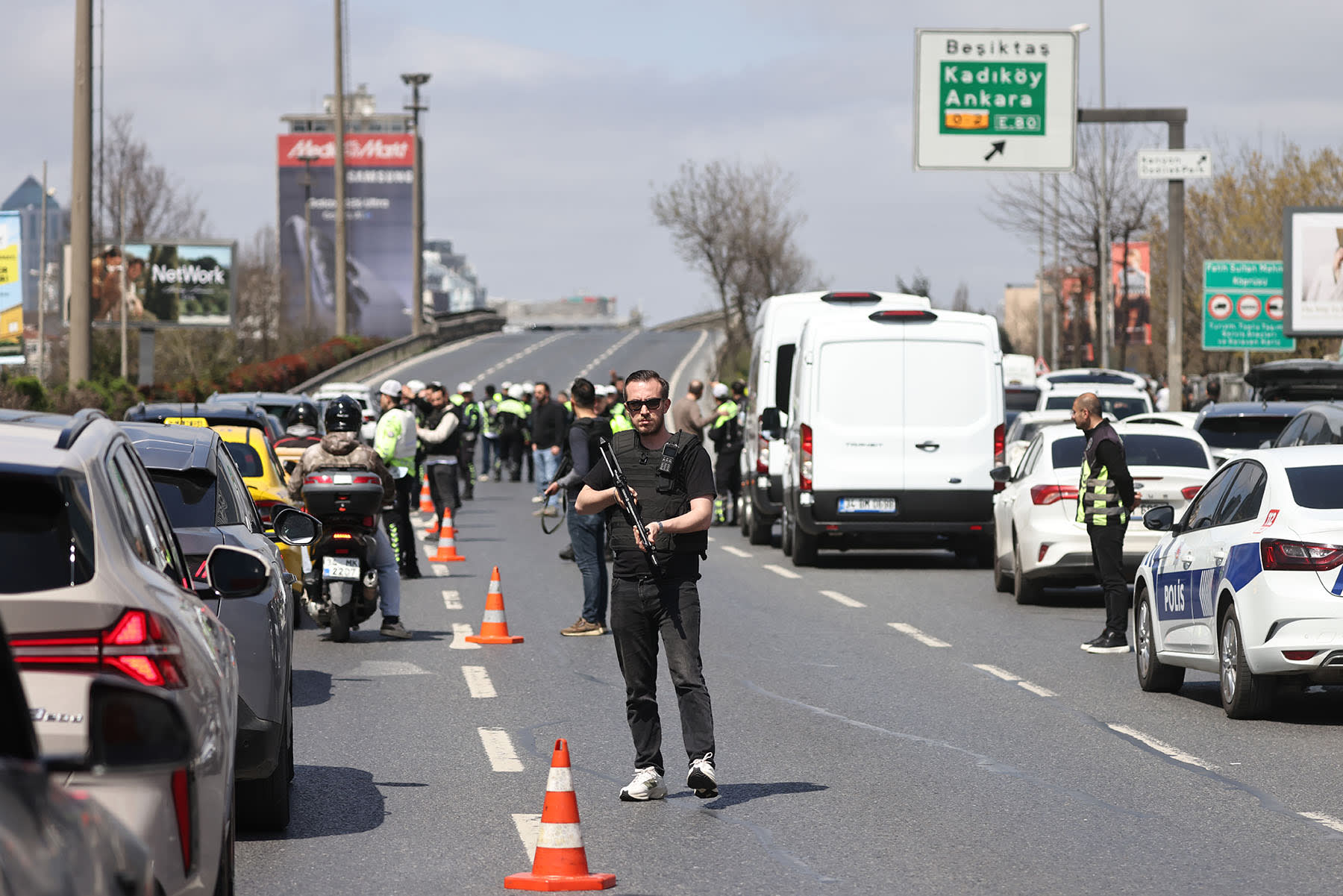 Gunmen Attack Building That Housed Israeli Consulate In Istanbul