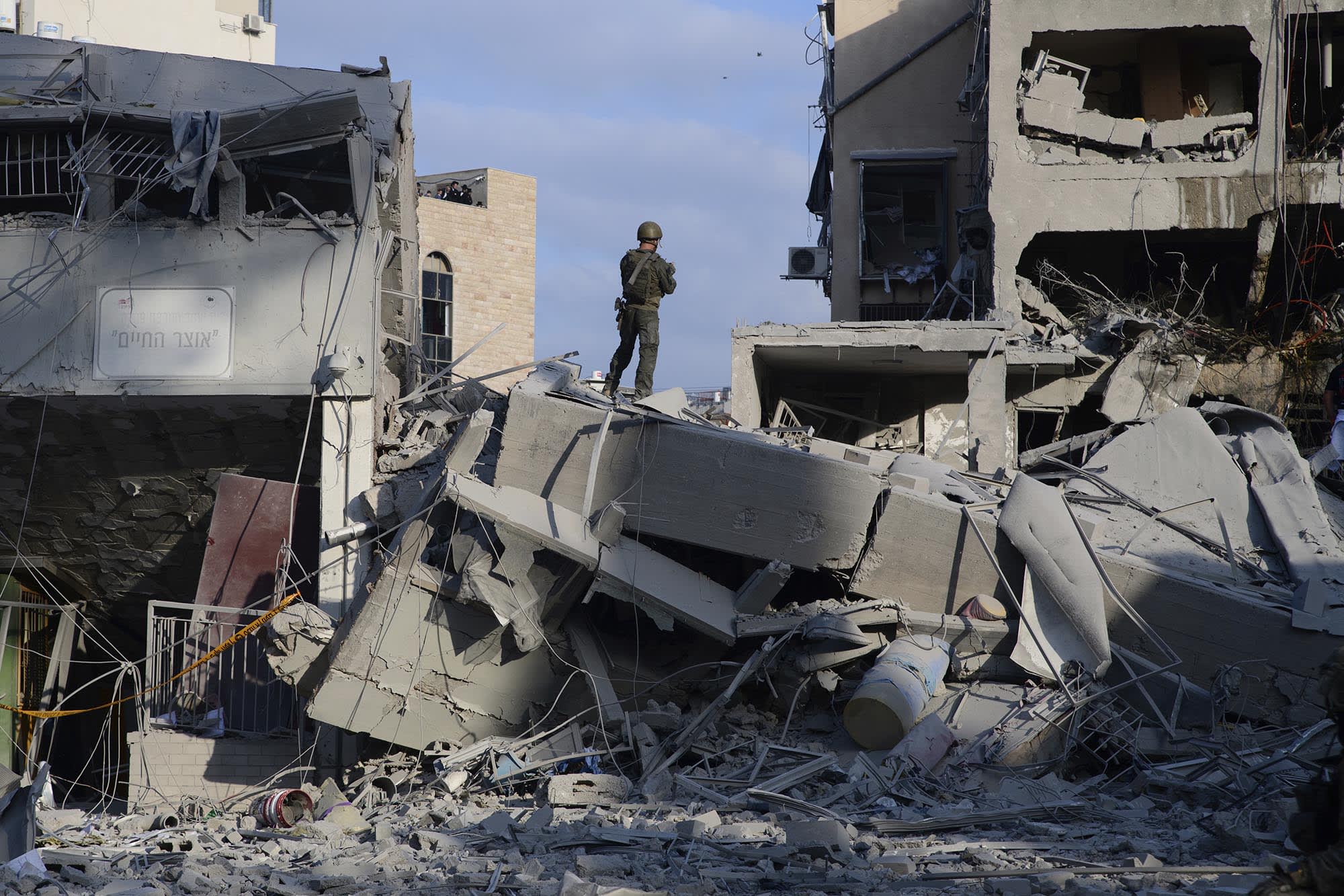 Israel: Iranian ballistic missiles attack on Israel