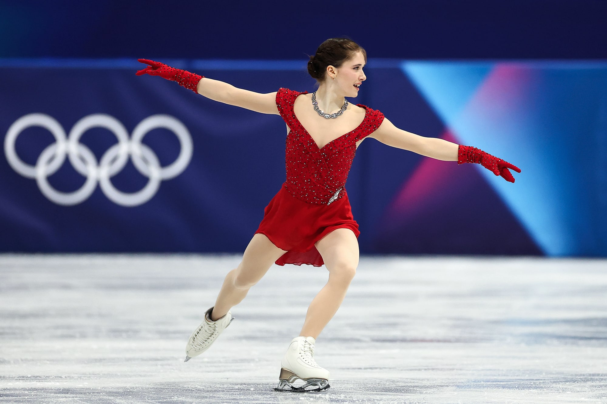 Isabeau Levito skates