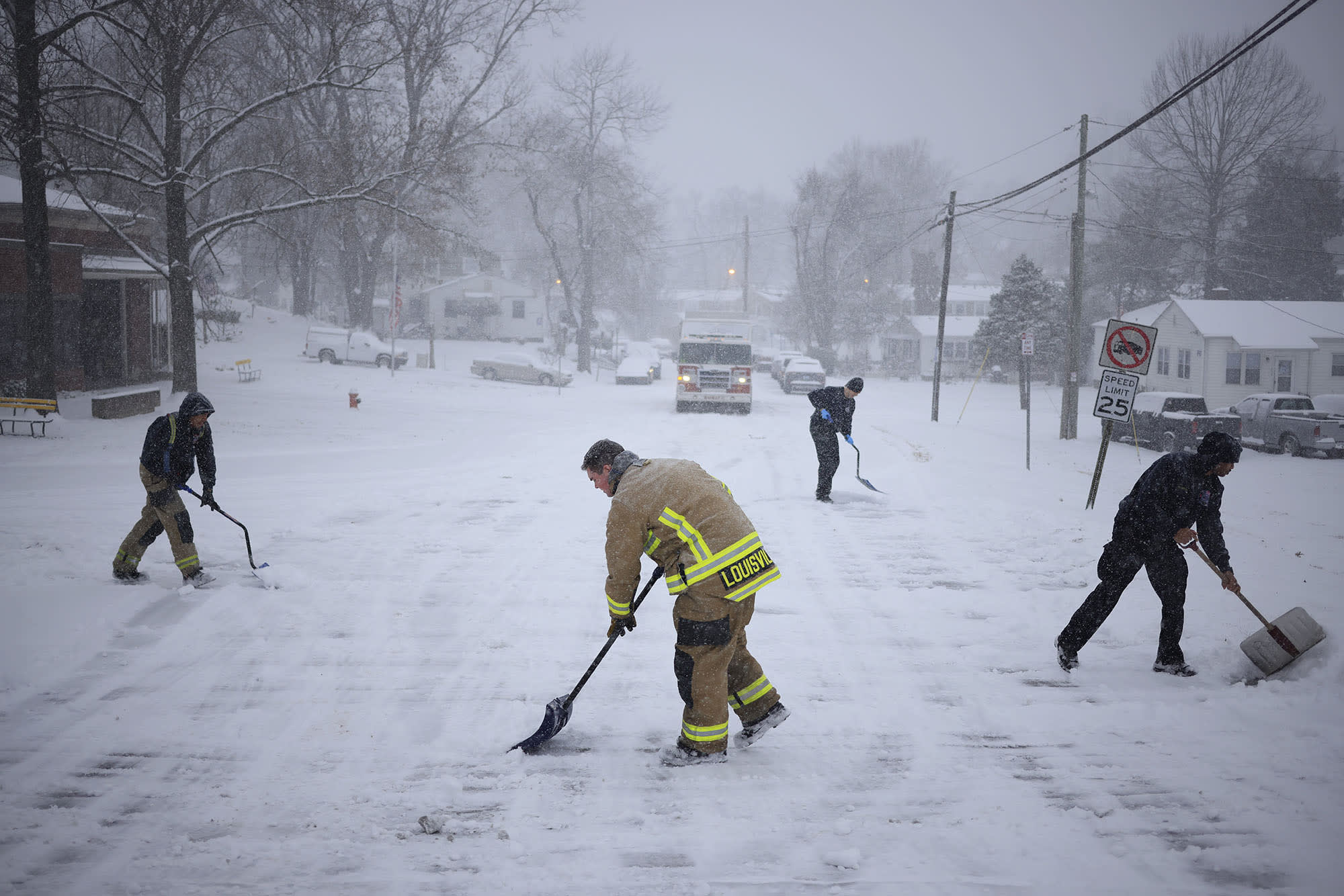 Winter storm: At least 4 dead as heavy snow and ice create dire travel ...