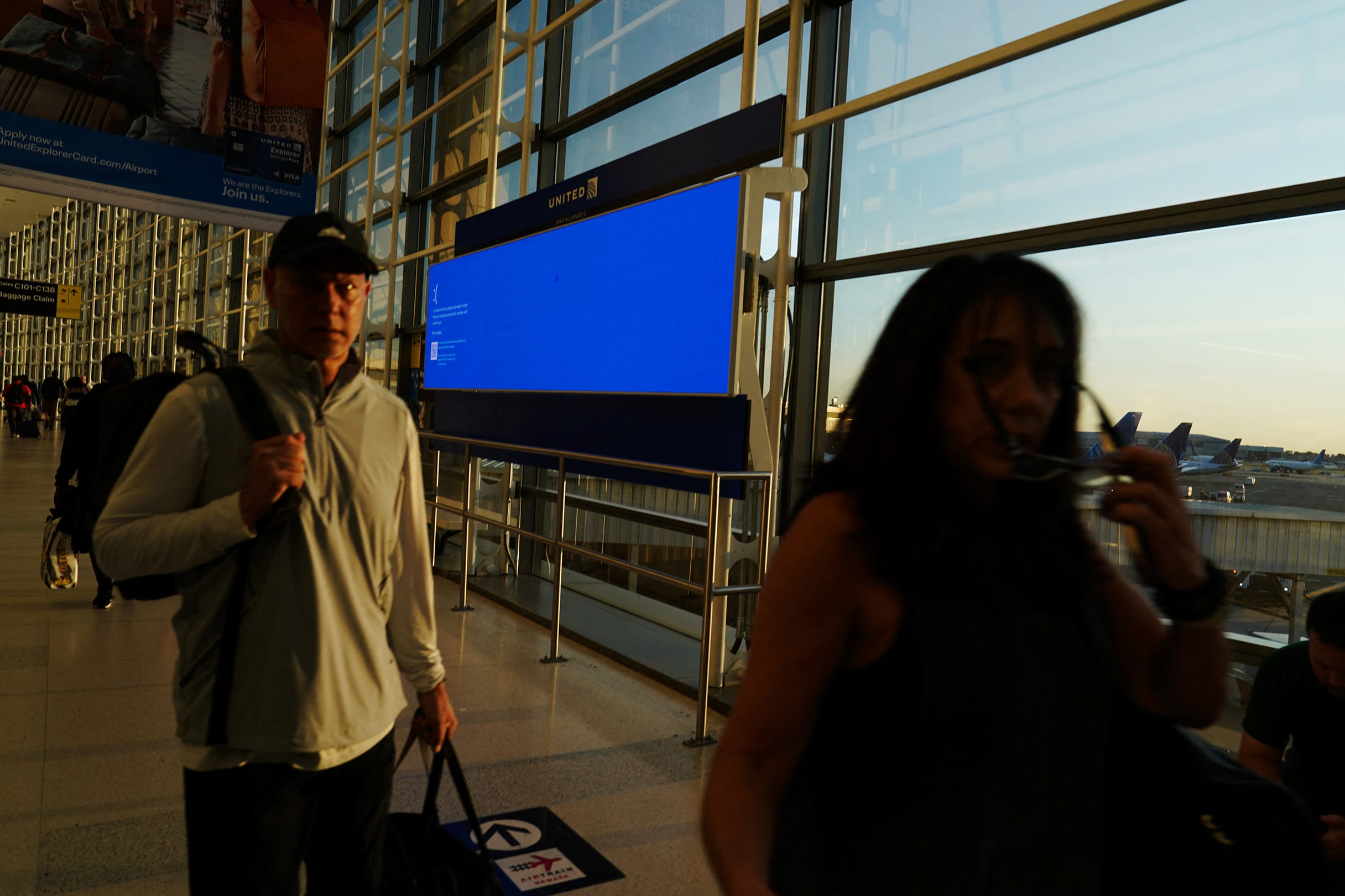 Global IT outages at Newark International Airport