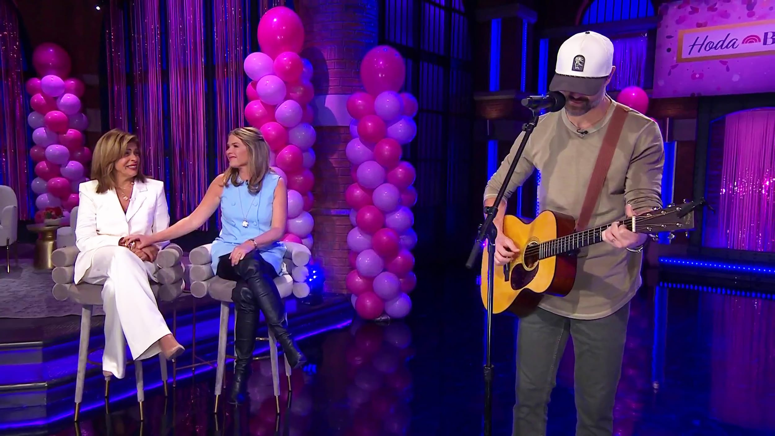 Kermit Spaceman Kermit the Frog serenades Hoda, Hope and Haley