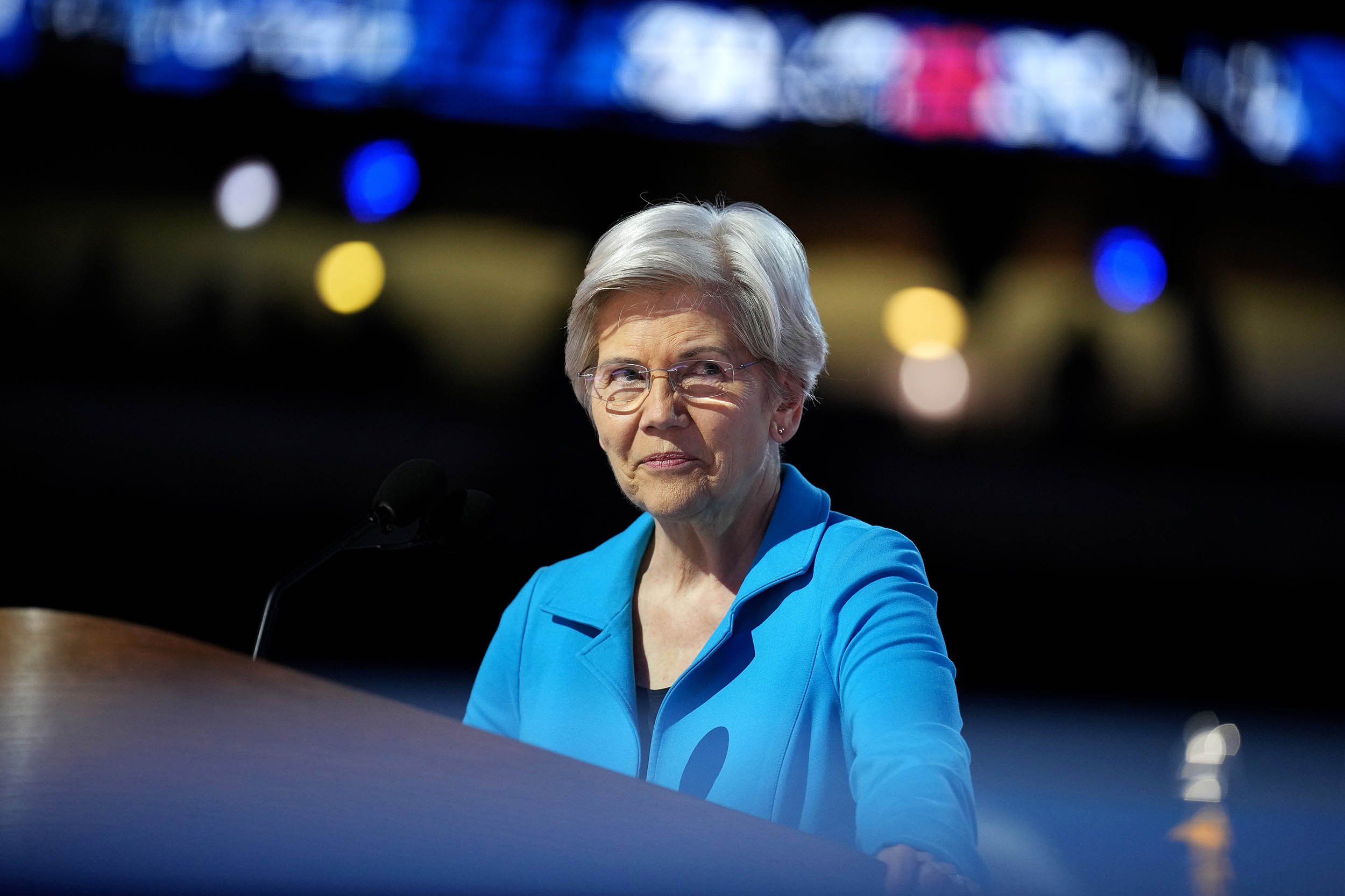 Sen. Elizabeth Warren speaks on stage.