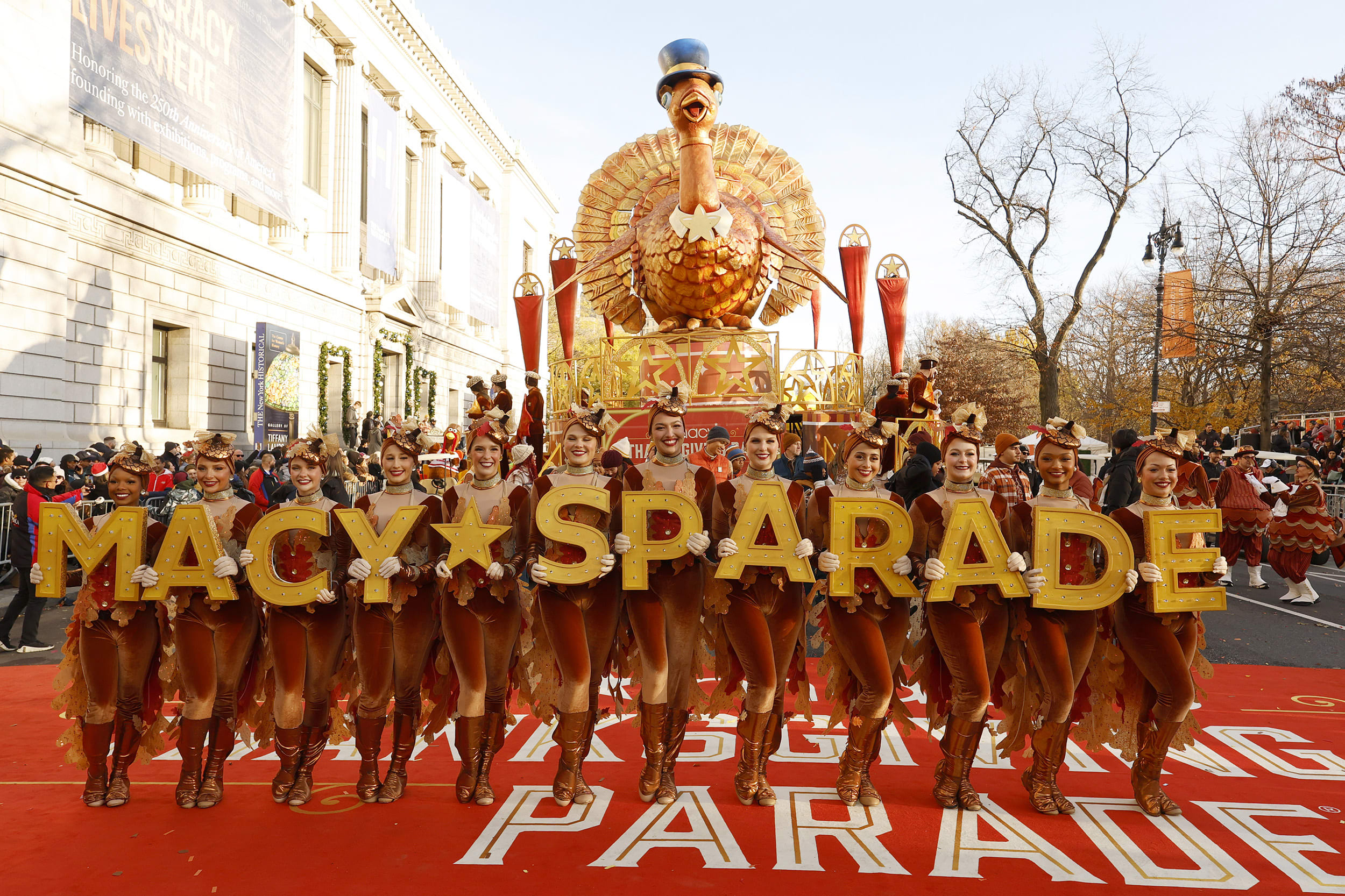 Macy’s Thanksgiving Day Parade 2025 live updates: See photos from NYC