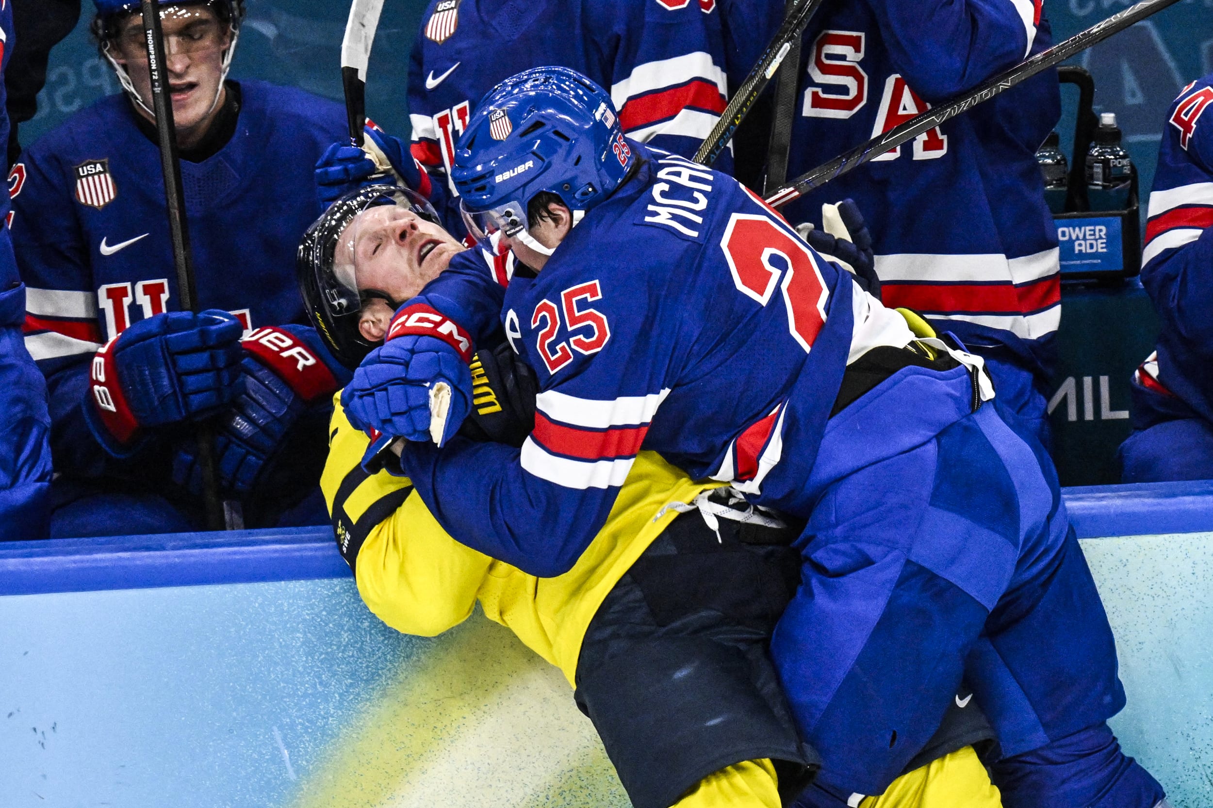 Image: IHOCKEY-OLY-2026-MILANO CORTINA-MEN-USA-SWE