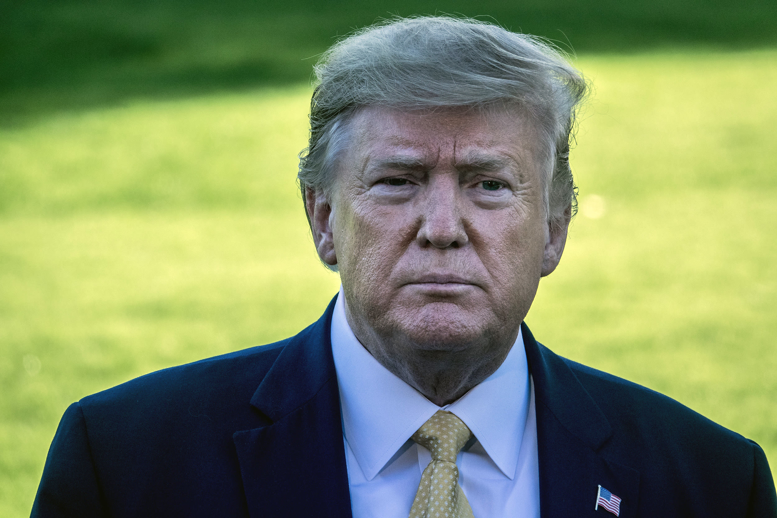 Image: Donald Trump, Stephen Miller, and Kellyanne Conway Talk to the Media