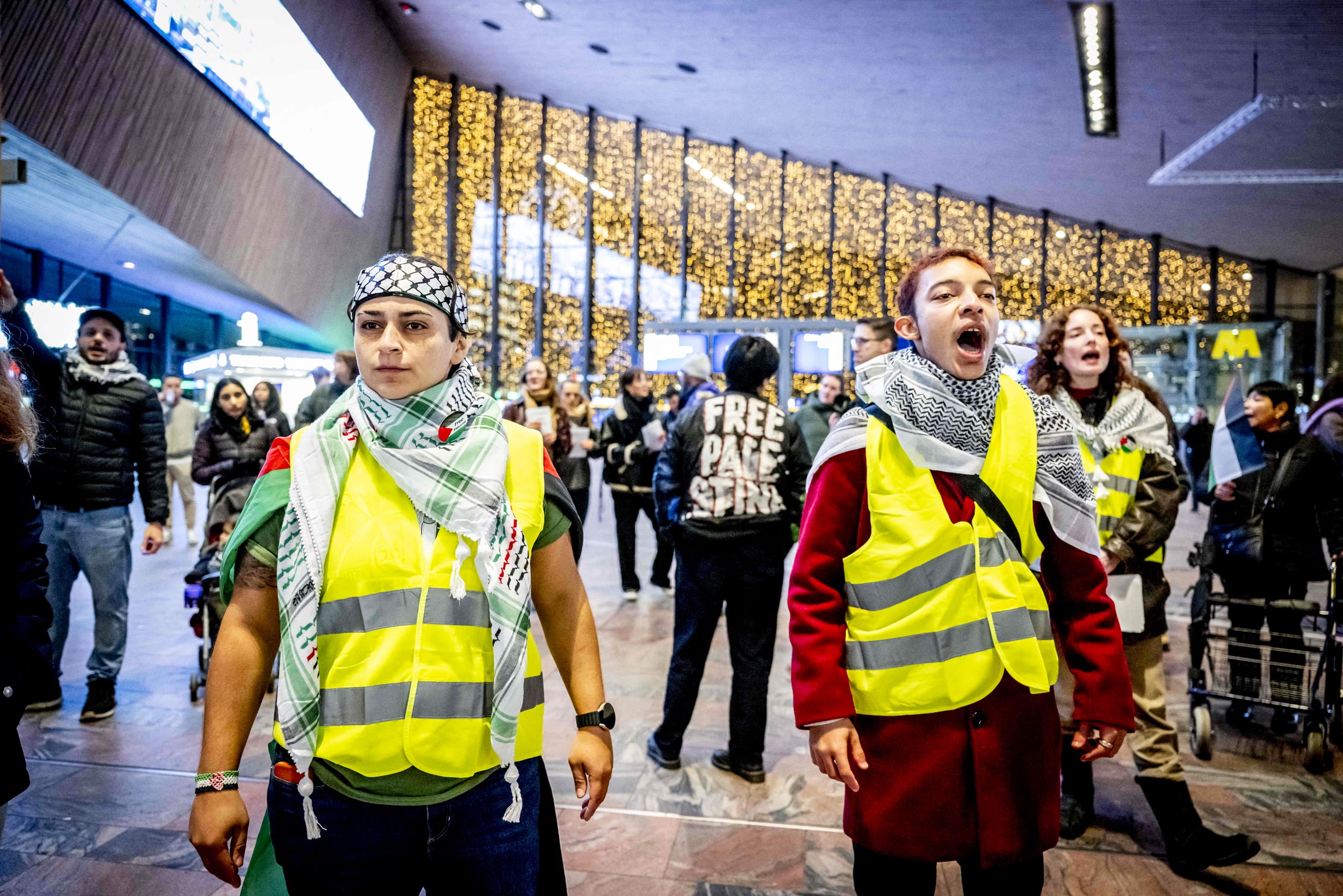 Pro-Palestinian protester fill Rotterdam Centraal Station in Rotterdam.