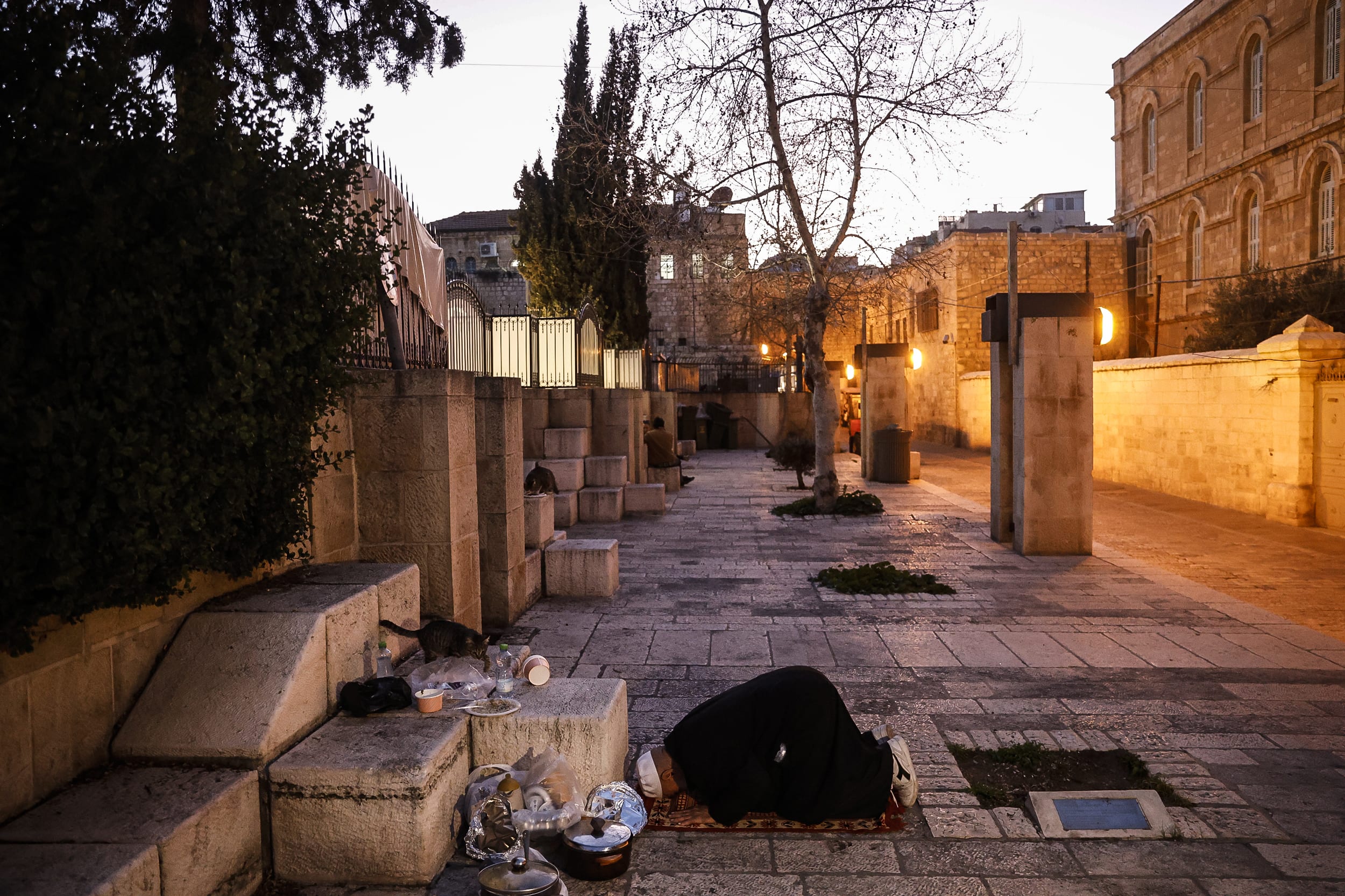 Image: Ramadan Begins Amid Fears Of Rising Tensions In Jerusalem