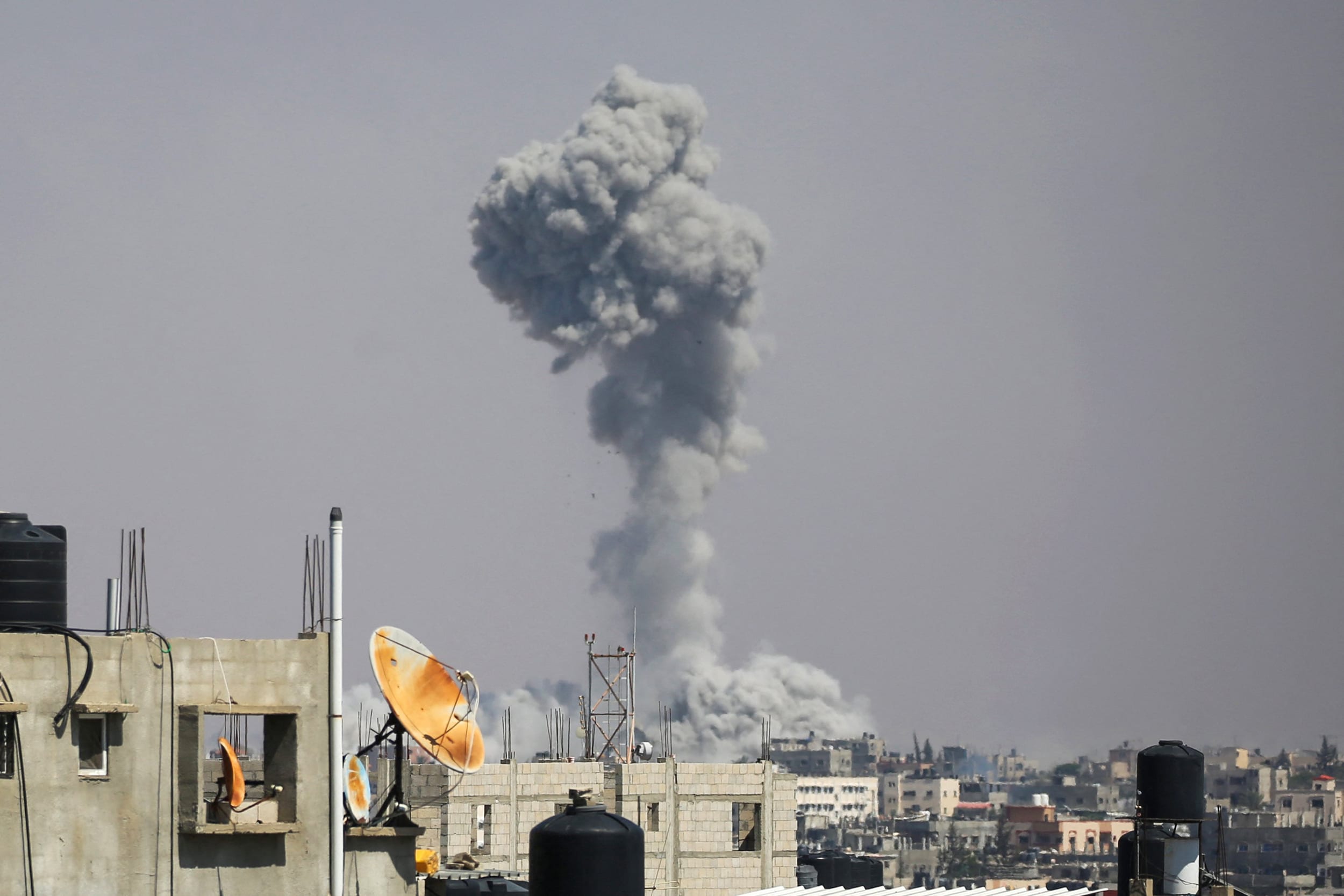 Smoke billows from Israeli strikes in Rafah