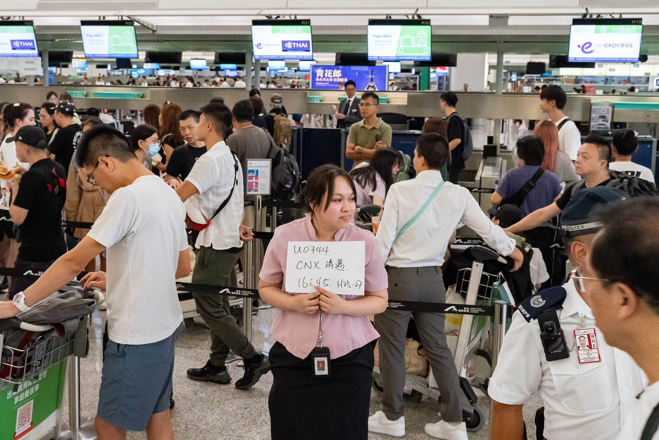 Global IT Outage Affects Airlines, Banks And Retailers