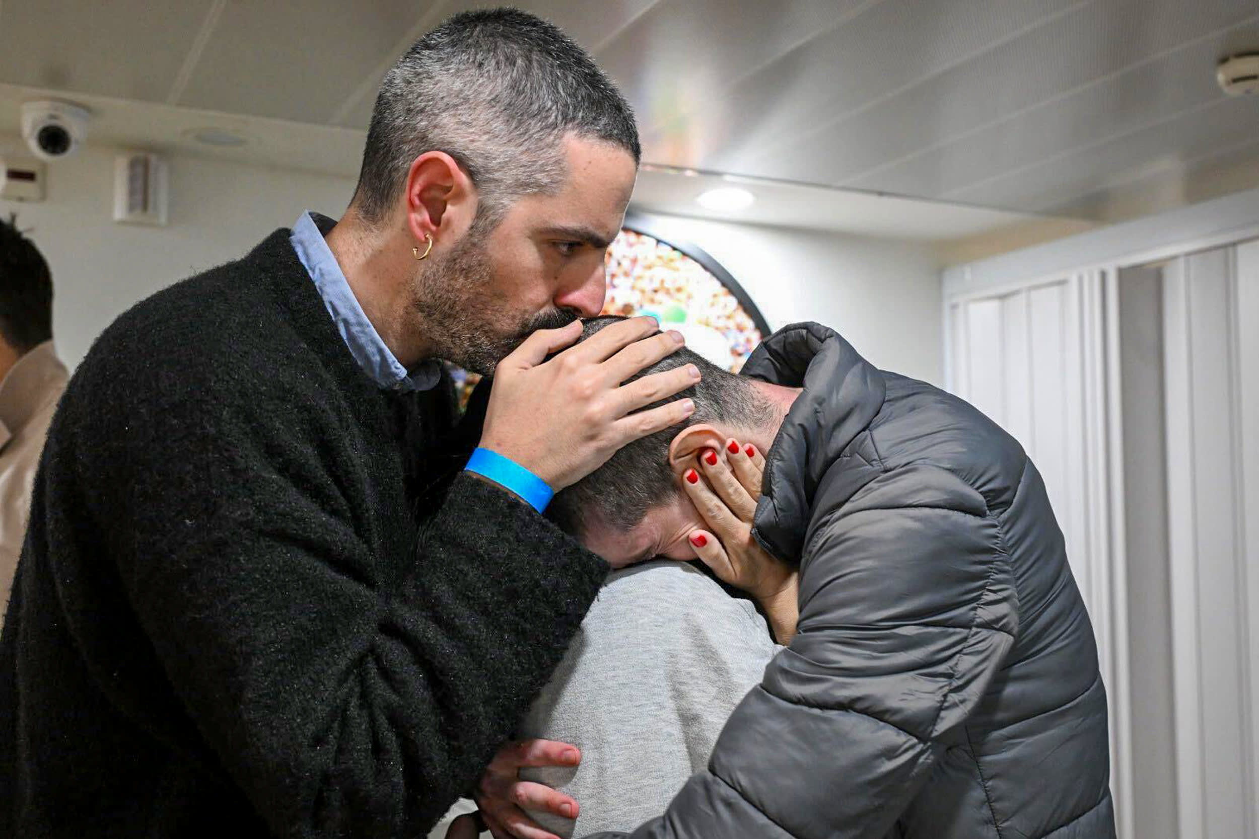 Or Levy in the moving meeting with his family, upon his arrival at Sheba Hospital.